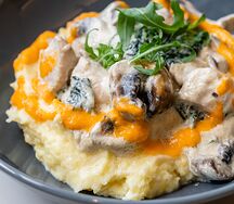 Куриное филе со шпинатом