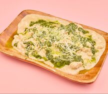 С песто и соусом альфредо