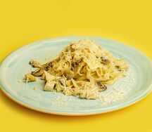 Курица с трюфельным соусом