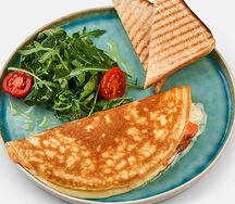 Омлет с лососем