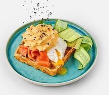 Вафля с лососем