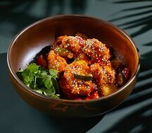 Курица с ананасами в кисло-сладком соусе