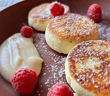 Сырники с маком и заварным кремом