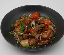Свинина по-тайски с рисом и овощами