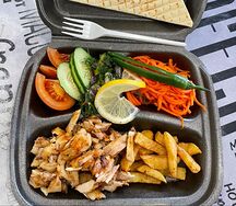 Шаверма на тарелке