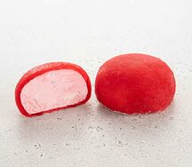 Моти с клубникой