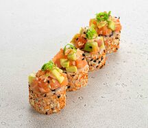 Острый ролл с лососем и соусом унаги (4 шт)