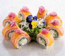 Ролл опаленная Филадельфия с соусом манго (8 шт)