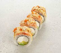 Ролл с опаленным лососем и соусом манго-маракуйя (4 шт)