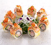 Ролл опаленный с камчатским крабом и фуа-гра (8 шт)