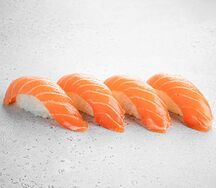 Суши с лососем (4 шт)