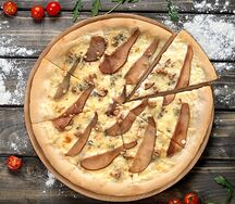 Груша с горгонзолой