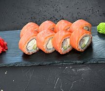 Филадельфия с креветкой и авокадо