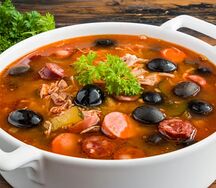 Солянка сборная мясная классическая