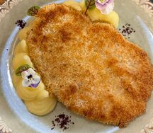 Куриный шницель с картофельным пюре