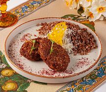 Котлеты мясные с гречкой и белыми грибами