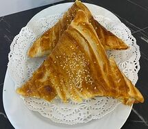 Самса с говядиной слоеная