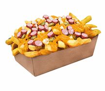 Картофель фри с колбасками