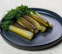 Огурцы соленые