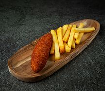 Рулет куриный рубленый с картофелем фри