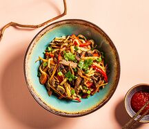 Лапша с говядиной и овощами
