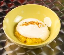 Токпокки с сыром и луком фри
