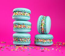 Десерт Macarons Бабл гам Big
