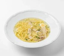 Куриный суп с лапшой