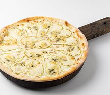 Пицца с горгонзолой и грушей интеграле