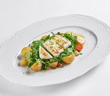 Тёплый салат с кальмарами