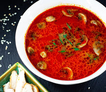 Том ям с курятиной