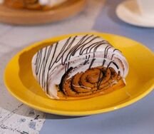 Булочка маковая Лакомка