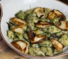 Картофельные галушки с белыми грибами