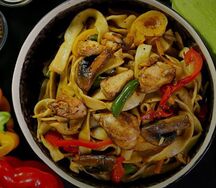 Лапша Вок курица-овощи