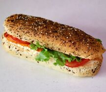 Сэндвич с копченной курицей с собой