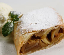 Яблочный шртудель