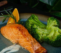 Запеченная семга с брокколи
