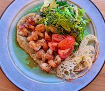 Салат Креветки с гуакамоле