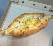 Хачапури Лодочка с бастурмой