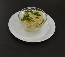Салат из квашеной капусты с луком