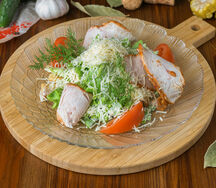 Салат Цезарь с курицей