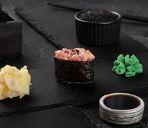 Гункан Тунец спайси