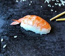 Суши с креветкой