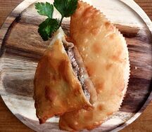 Чебурек с говядиной и свининой