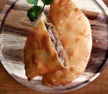 Чебурек со свининой