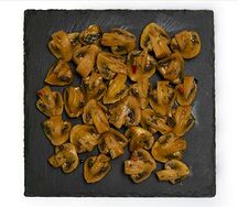 Маринованные шампиньоны 100гр