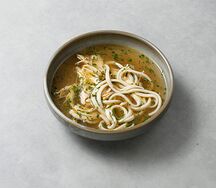 Куриный суп с домашней лапшой биголи