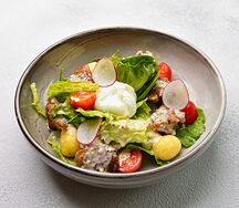 Салат с куриной печенью