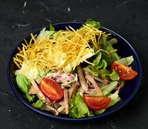 Мясной салат с бужениной, языком и куриным филе