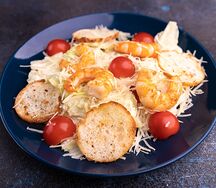 Салат цезарь с креветками